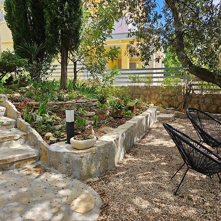 Holiday Home Baricevic Поседарье Экстерьер фото